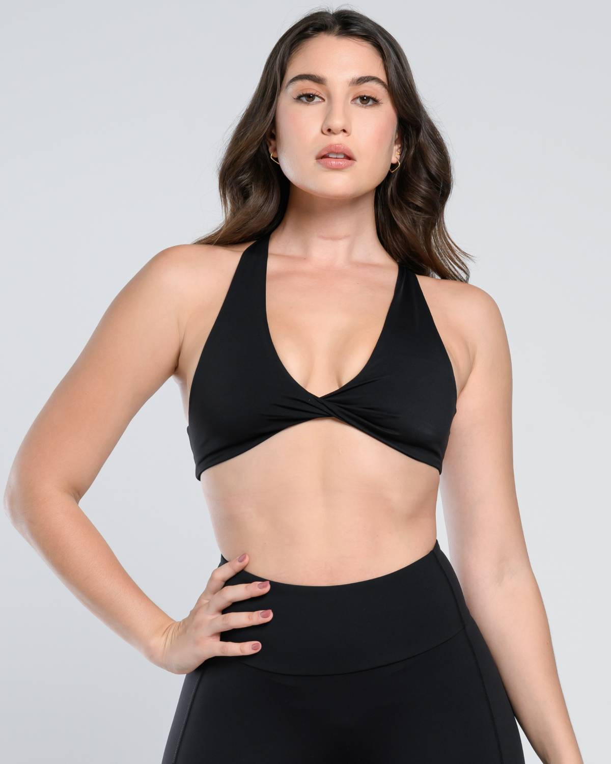 Move Free Twist Bust Sports Bra - Cosmolle