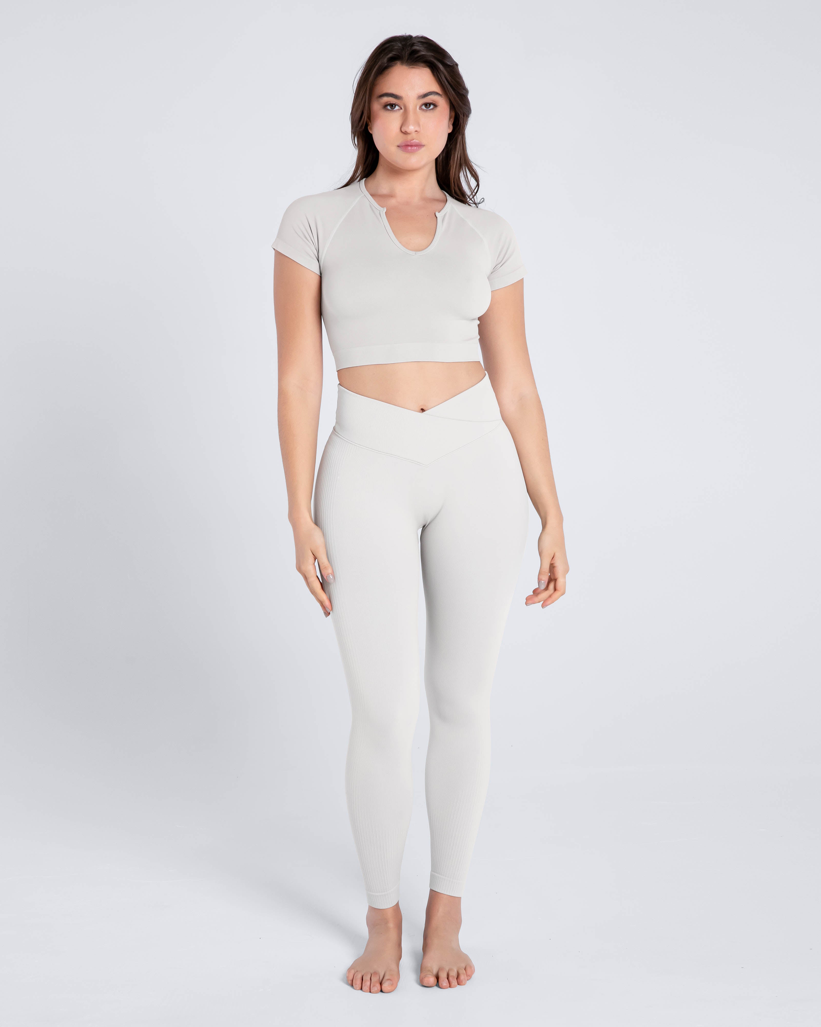 Premium Seamless V-neck Crop Top - Cosmolle