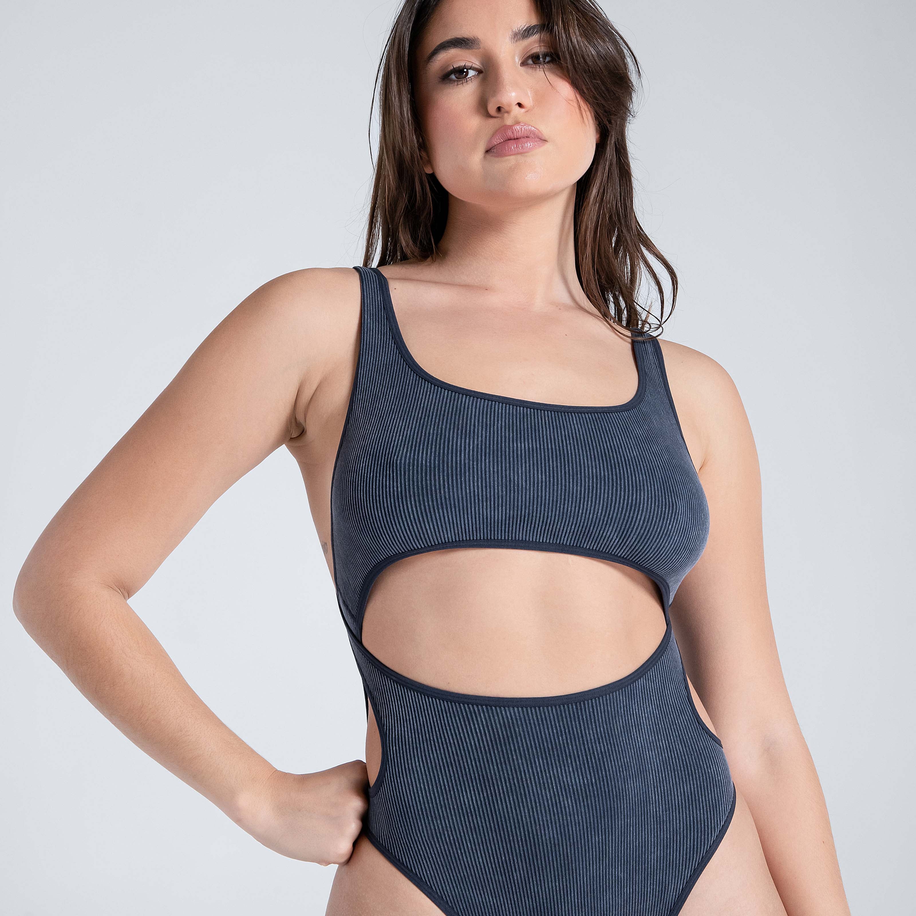 Seamless Cutout Bodysuit - Cosmolle