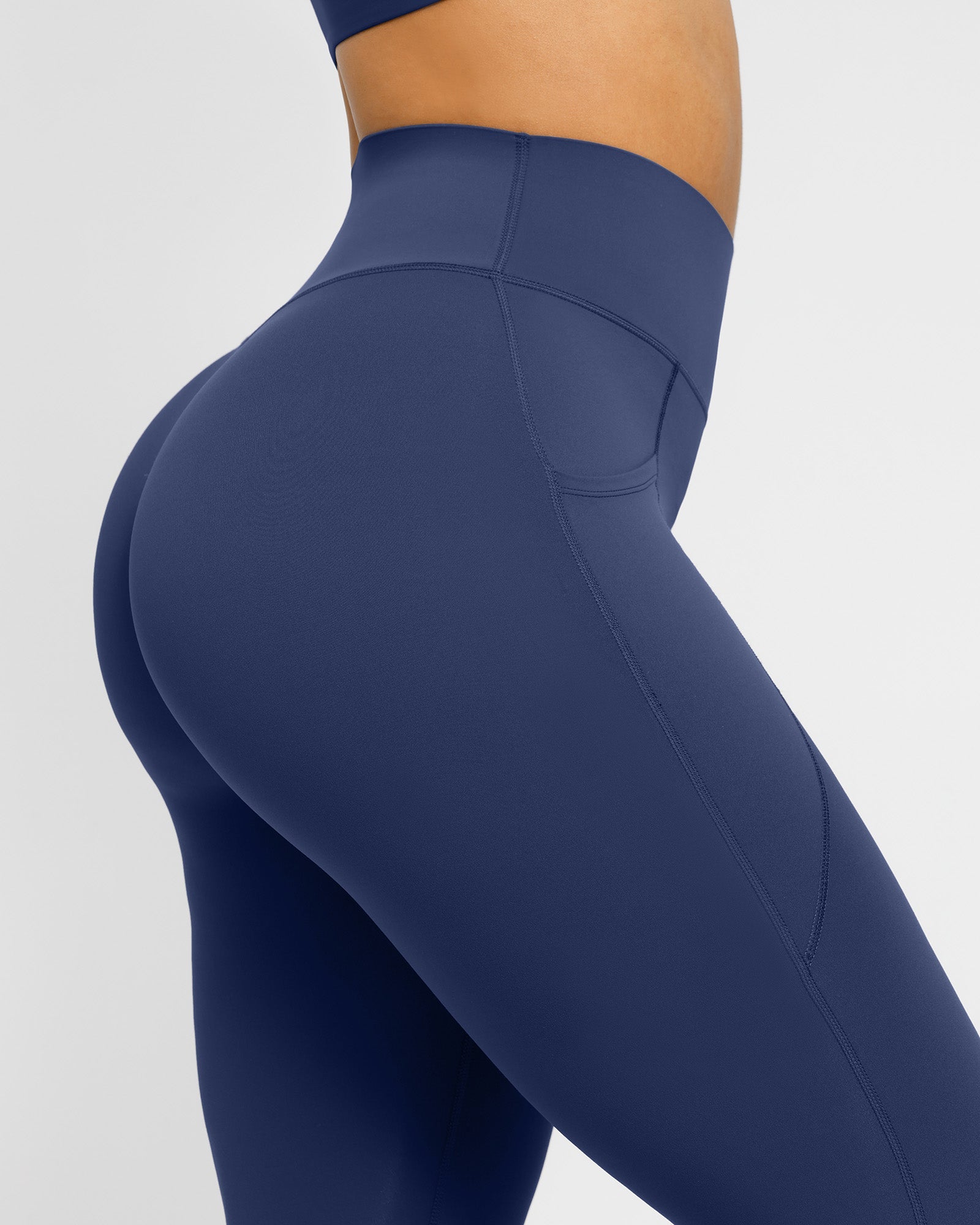 💥 Built-In Thong Soft Smoothing Legging Say goodbye to those
